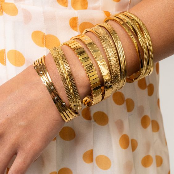 Golden Bangles Set Design