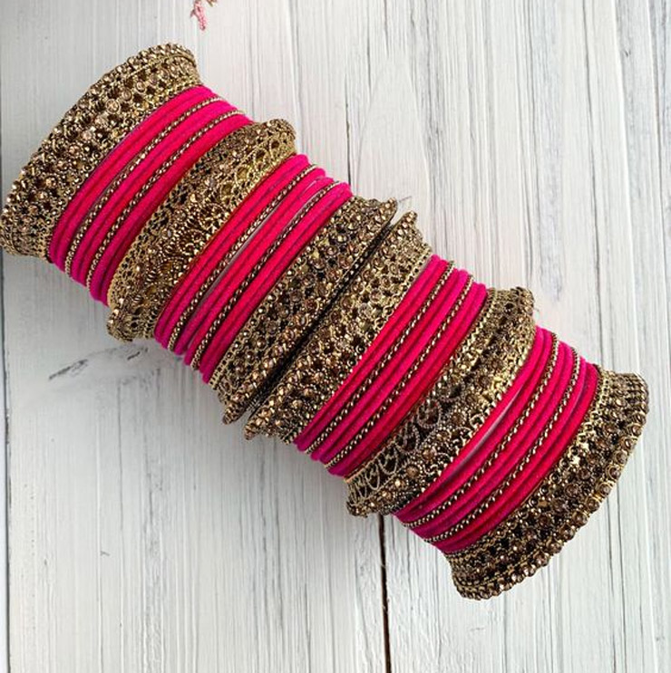 Pink Golden Velvet Bangle Set Design