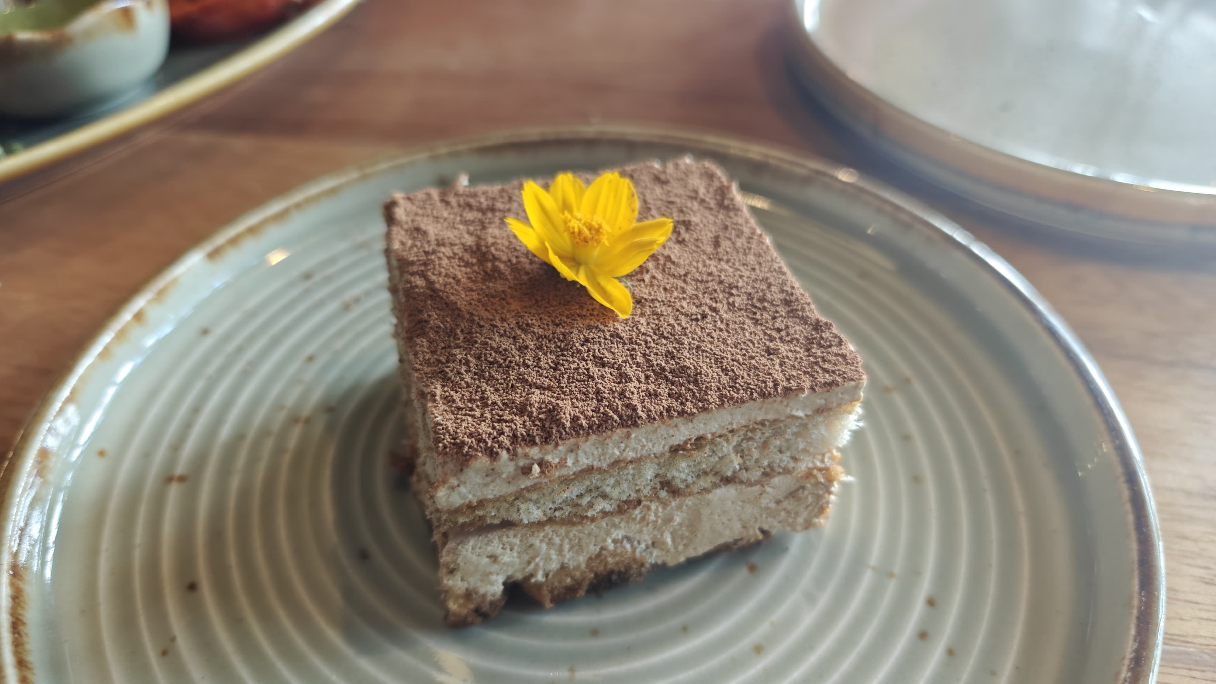 BeeYoung Brewgarden Service And Ambience