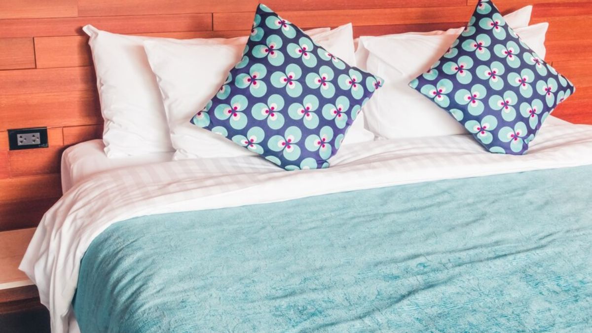 Best Bombay Dyeing Bedsheets (October 2024) Thoughtful Diwali Gifts for Loved Ones HerZindagi