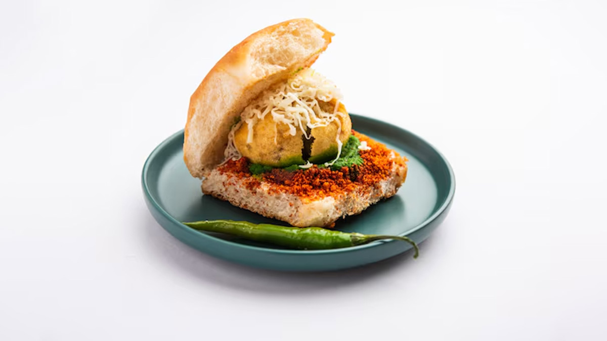 How To Make Chicken Vada Pav Herzindagi