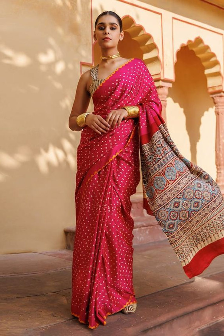 Pink Bandhani Saree Design