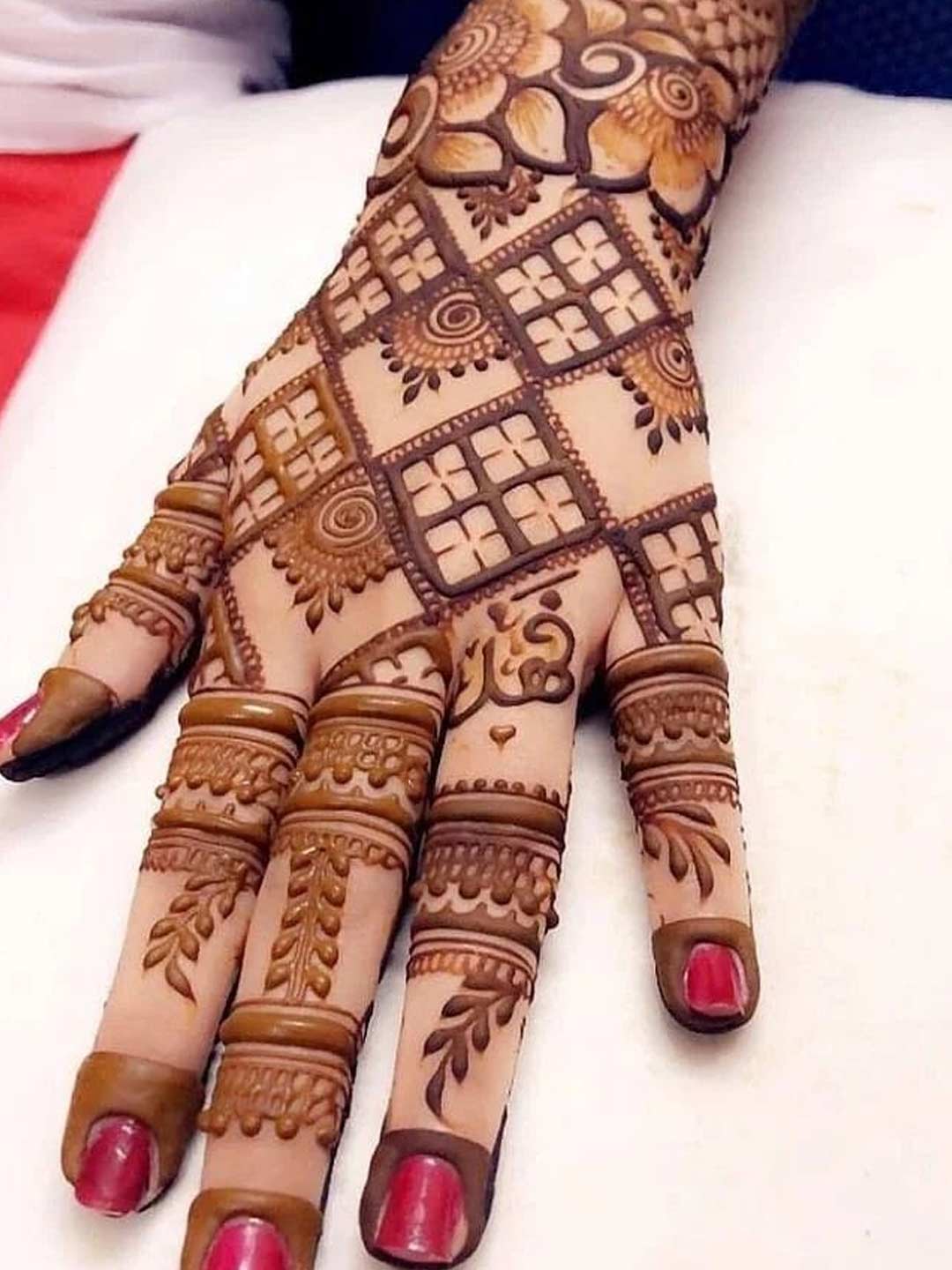 Geometrical Mehndi Design