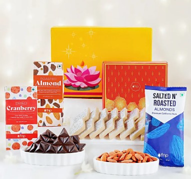 Festive Munchies Gift Box from FNP