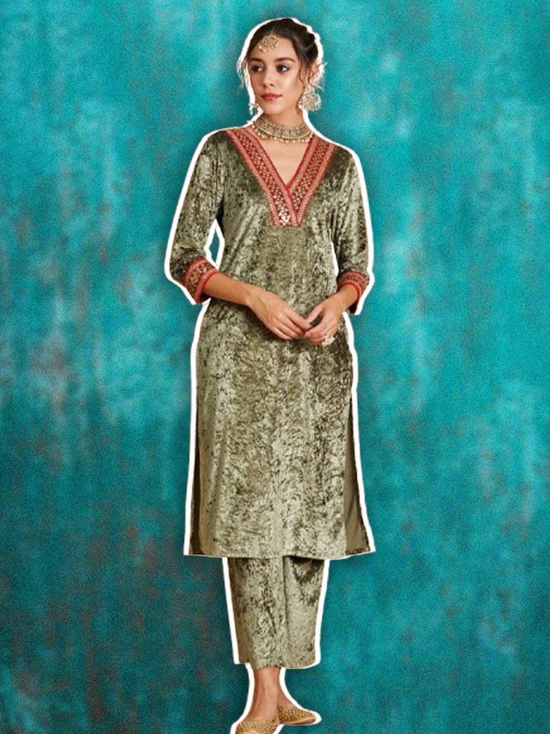 Thread Work Velvet Straight Suit