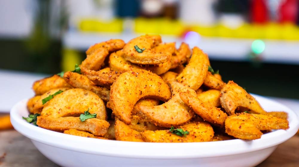 How To Make Masala Kaju Namak Para HerZindagi