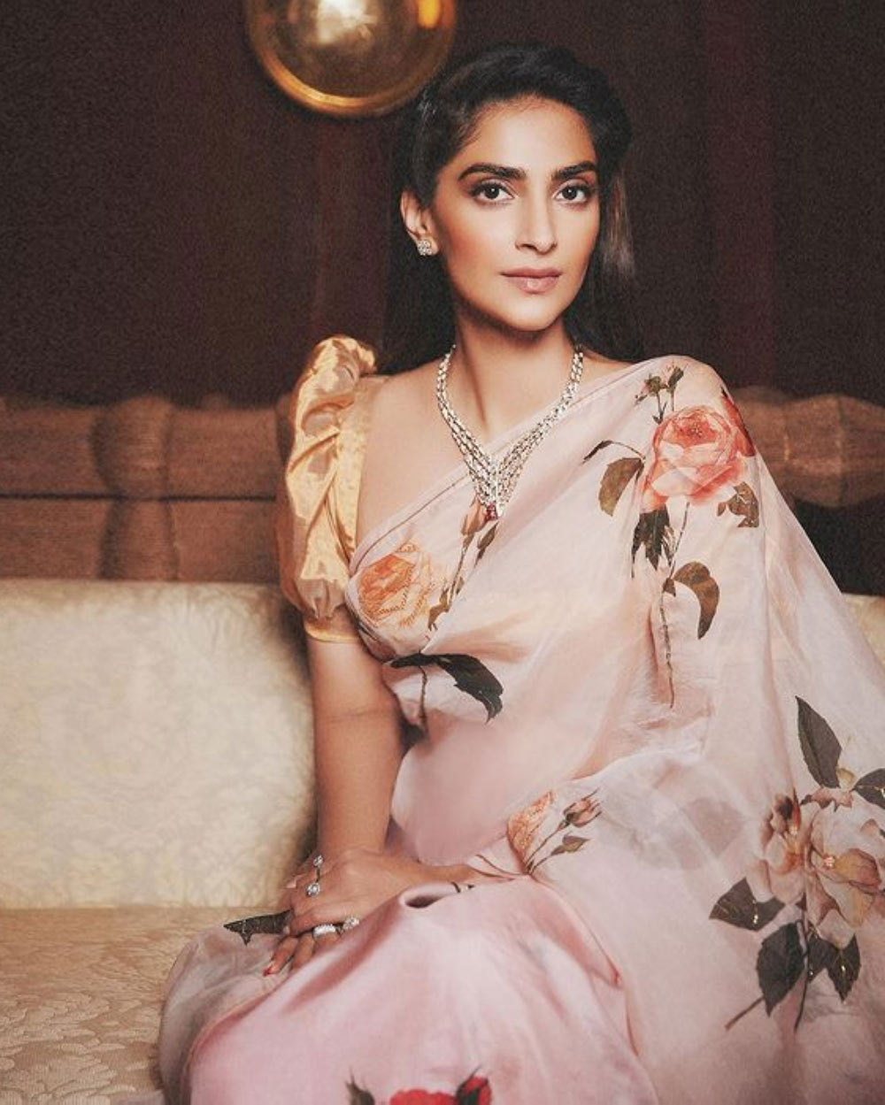 Floral Saree Retro Look