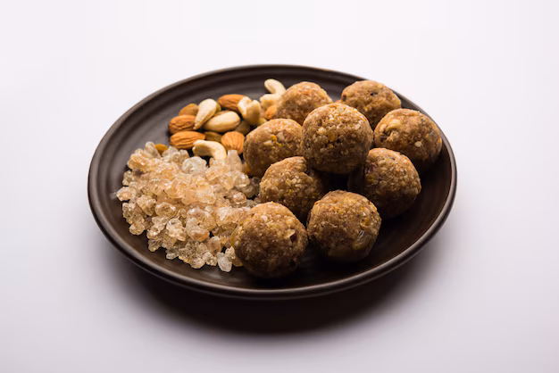 methi gond laddoo recipe