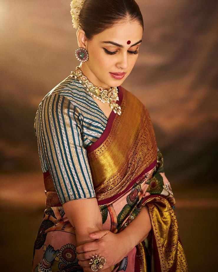 Genelia In Kanjeevaram Saree