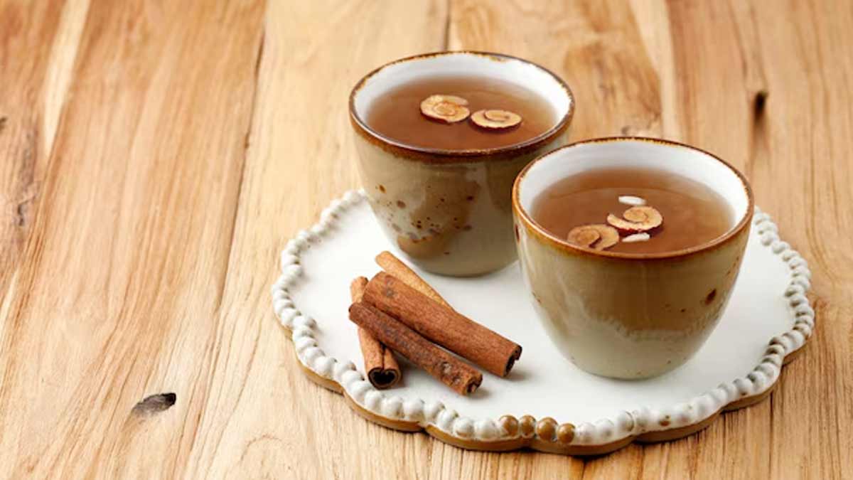 Sujeonggwa (Korean Cinnamon Ginger Punch)