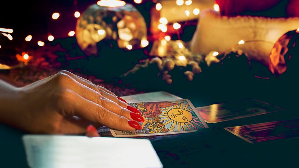 Tarot Predictions For 2025 Aries, Virgo, And These 5 Sun Signs Must