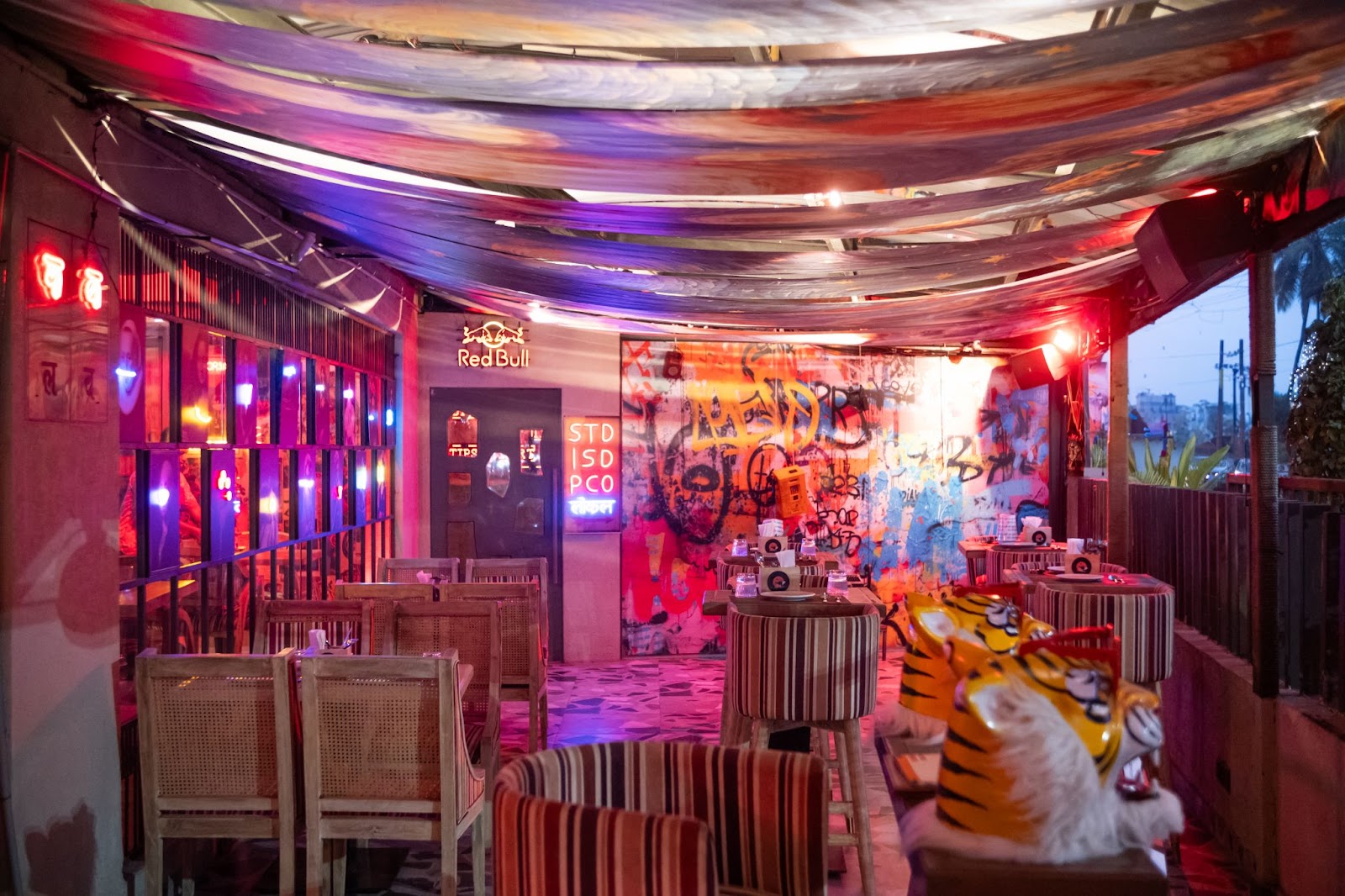 2. Tipsy Tiger Shayari Bar Goa