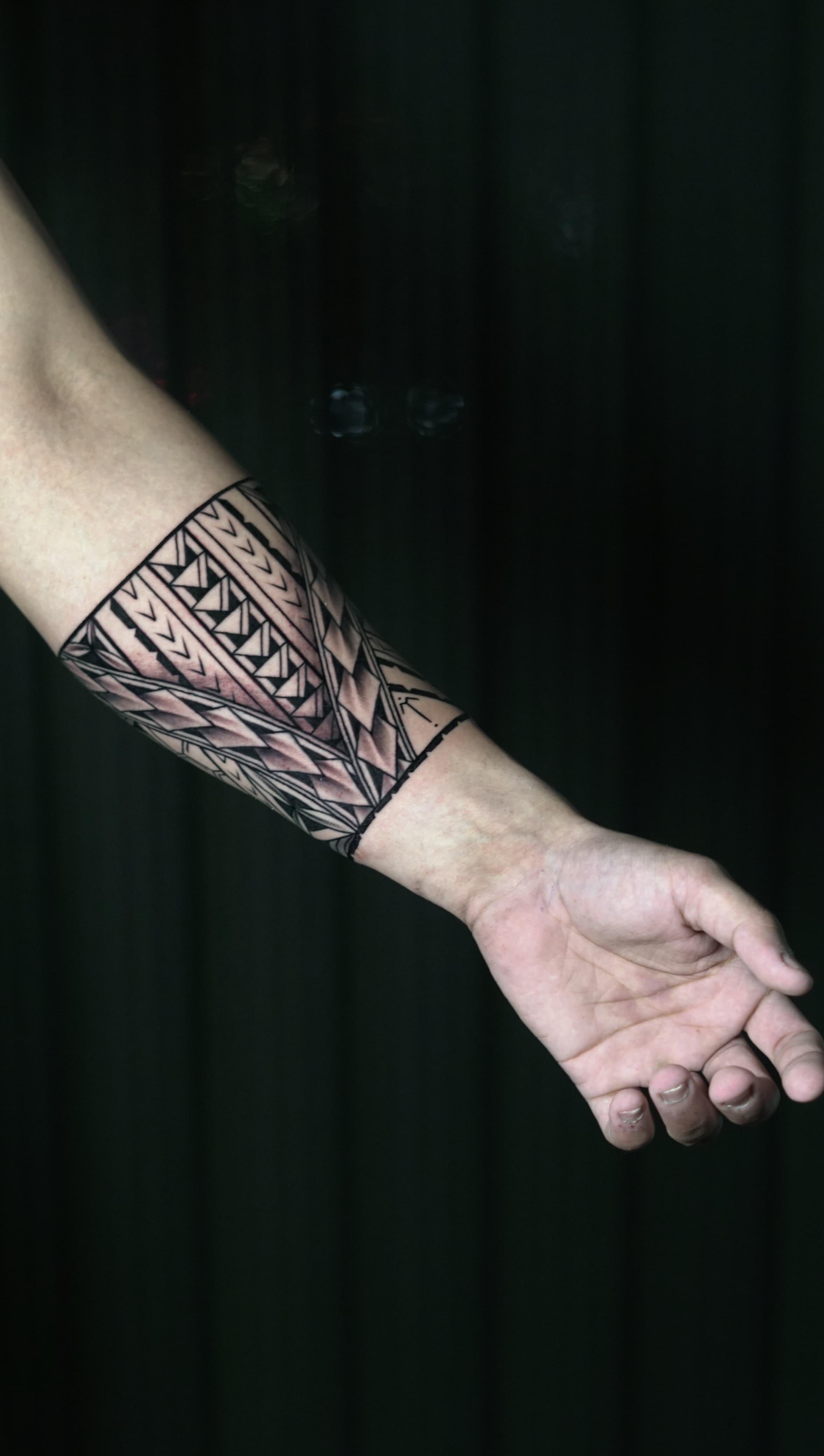 Polynesian Armband Tattoo Design