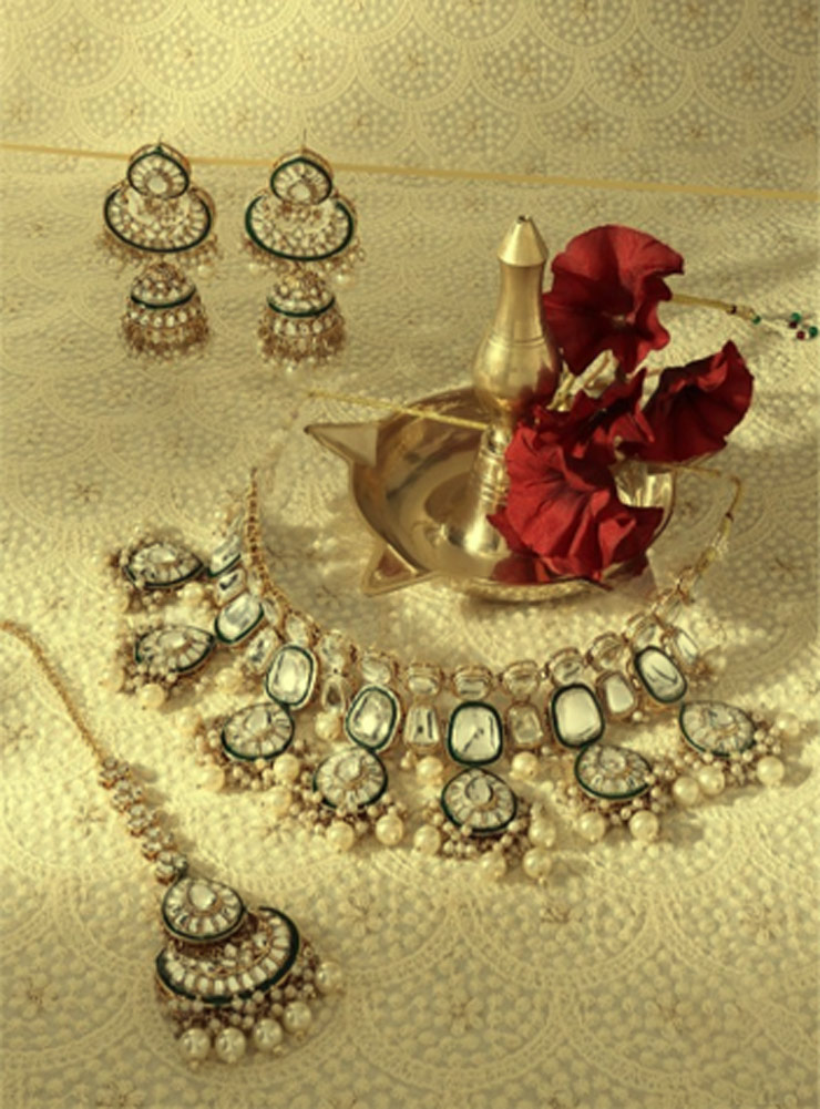 Studded Kundan Set Design With Pearl And Chandbali Earrings