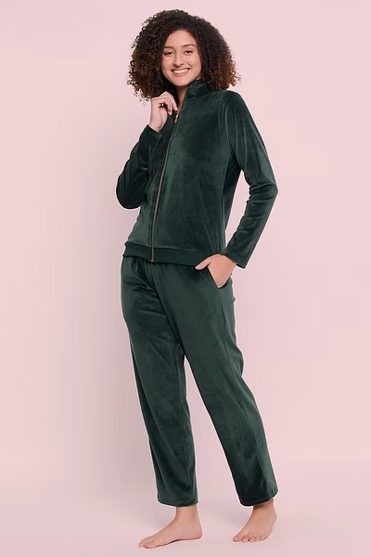 Winter Fashion 2025: 5 Must-Have Loungewear Outfits For Effortless ...
