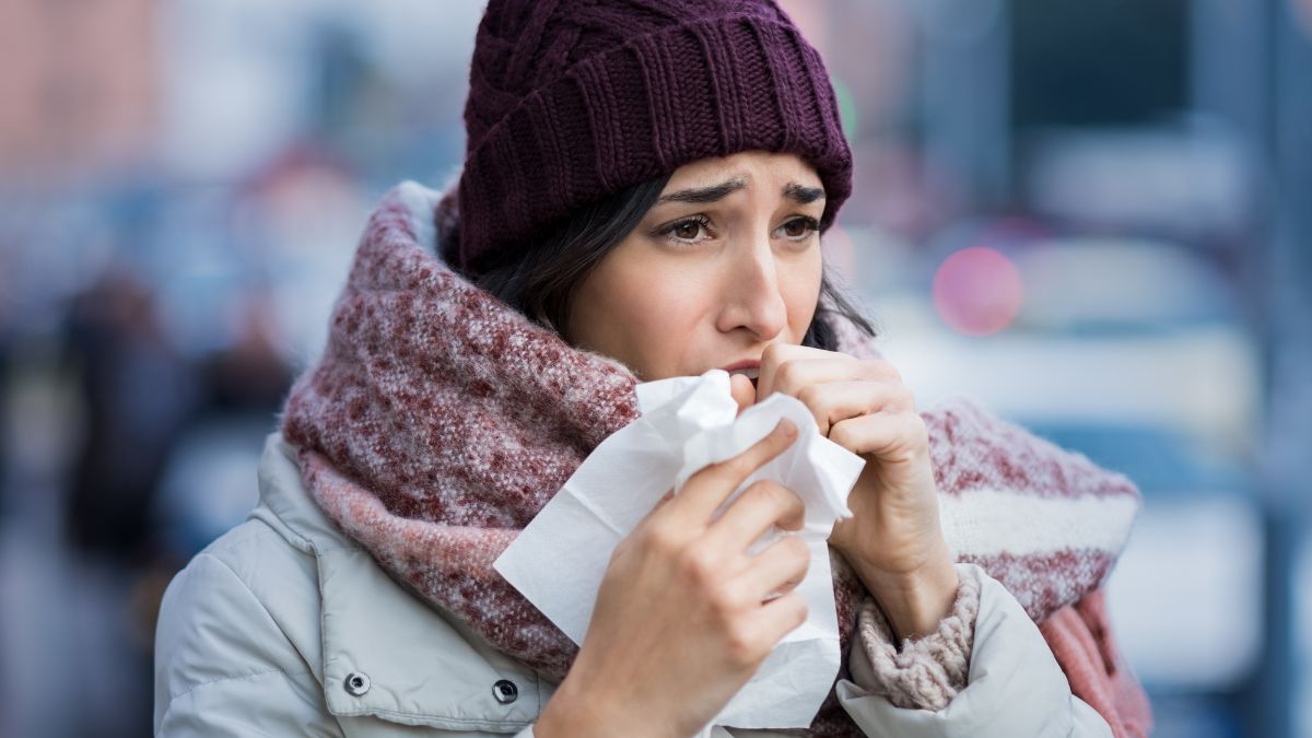 Pollution Caused You Sore Throats, Coughs? 5 Expert Tips To Deal With It
