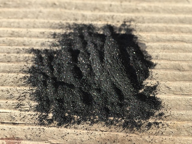 charcoal-powder-1053836_640