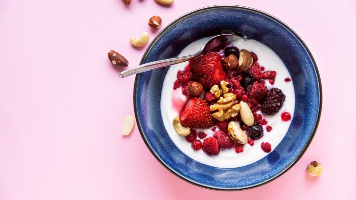 Greek Yoghurt with Nuts and Seeds