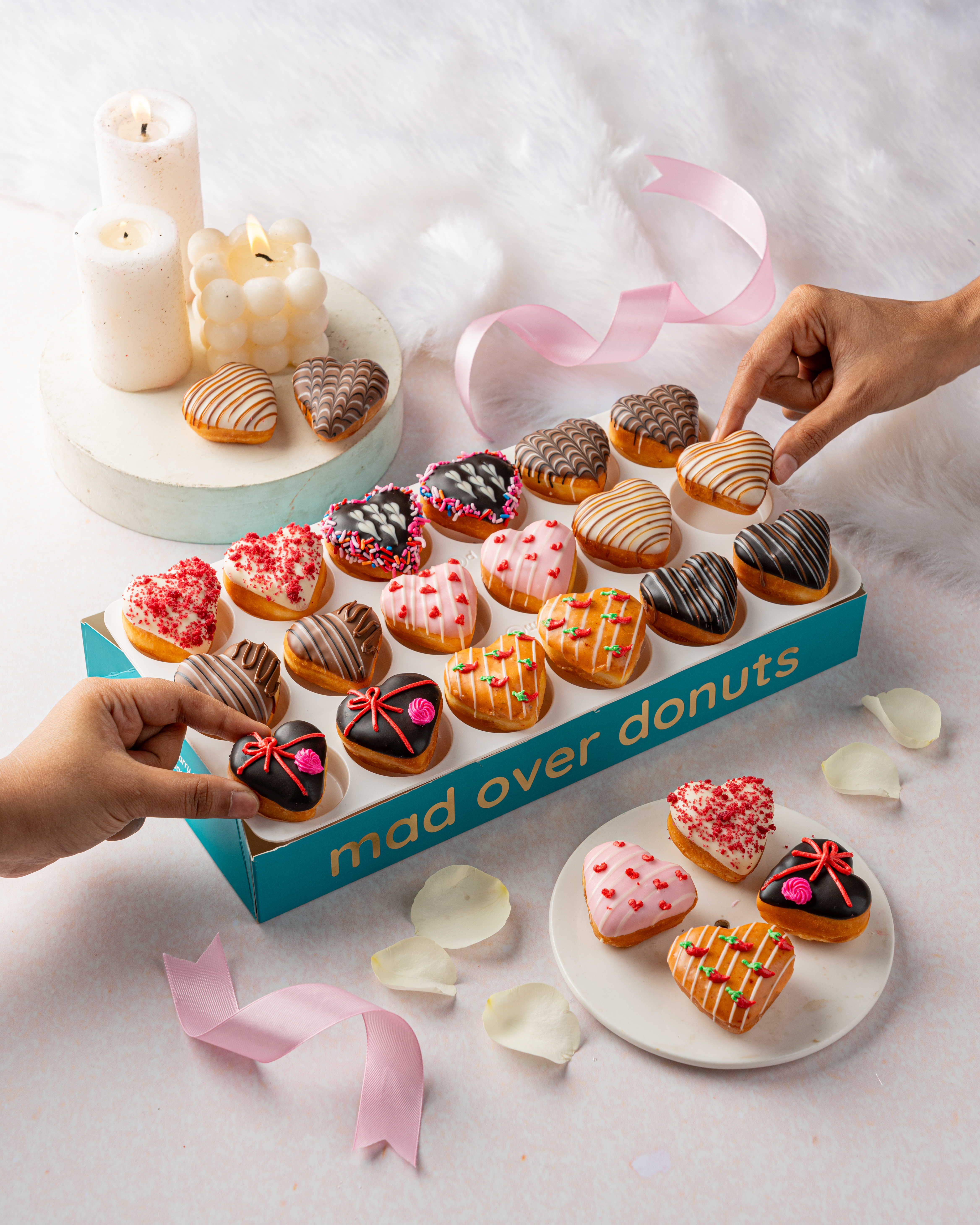 Mad Over Donuts - Valetines Day Special Bites