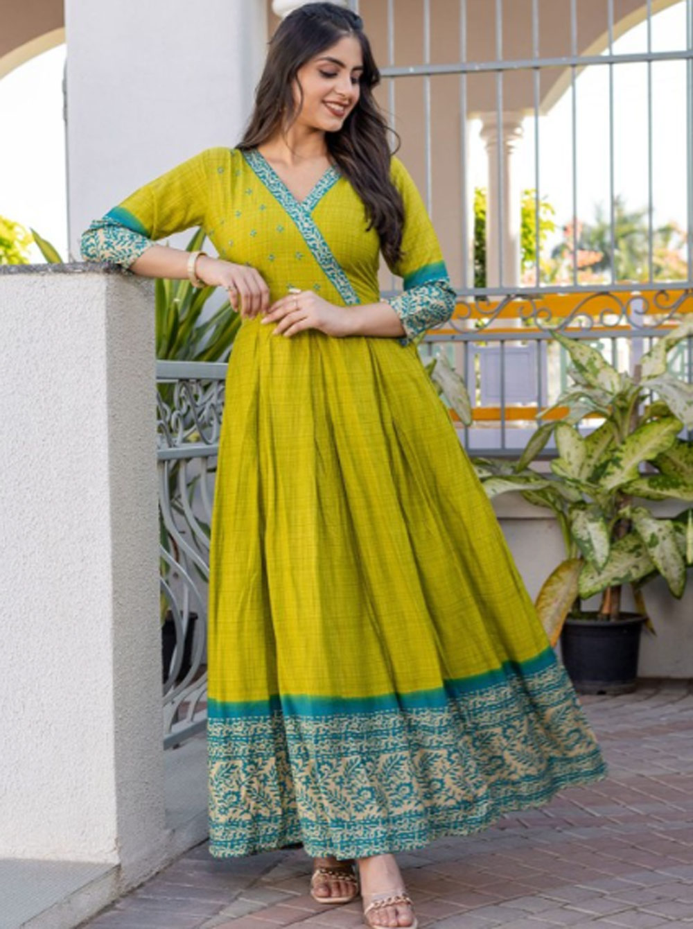 Anarkali Cotton V-Neck Suit Design