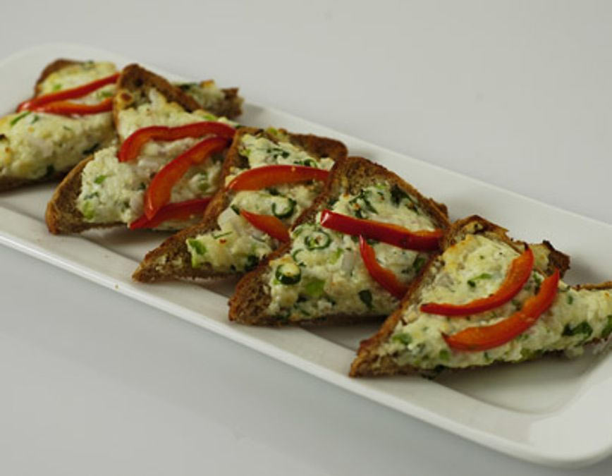 How To Make Masala Chilli Cheese Toast