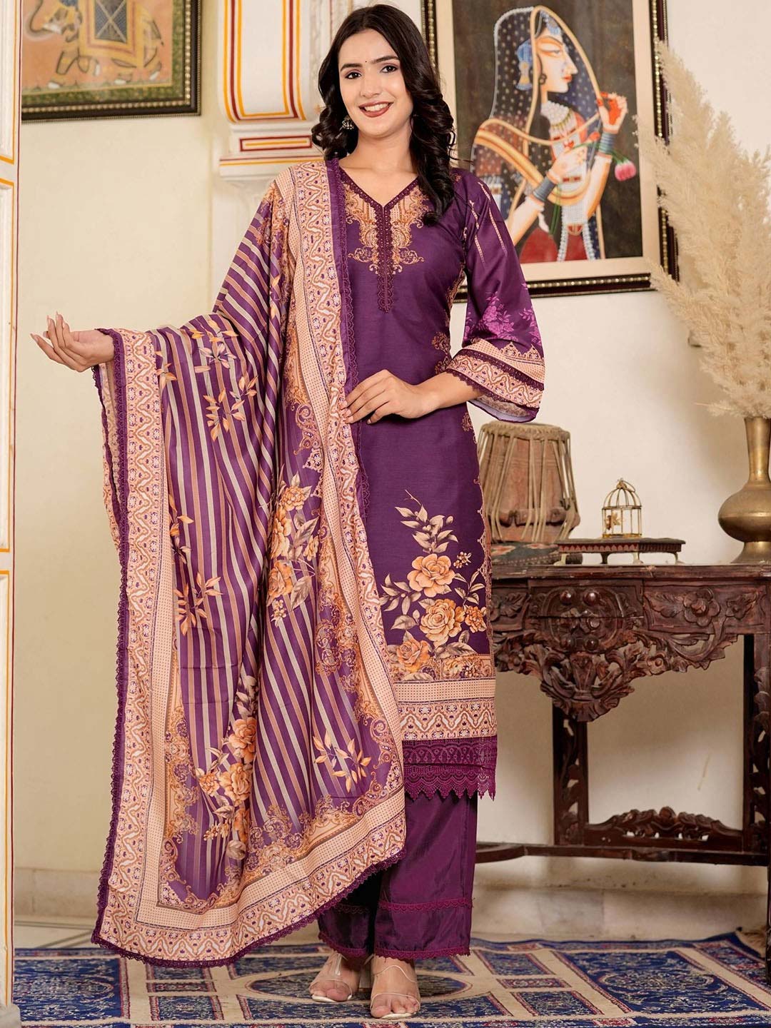 Floral Gotta Patti Pakistani Style Suit