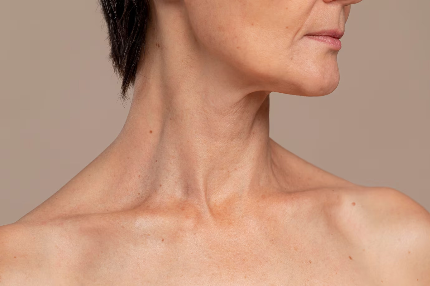 How to Delay Neck Ageing