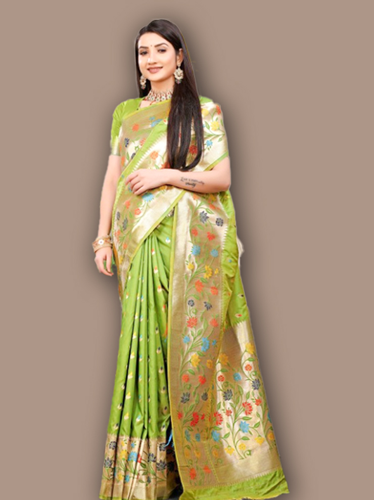 Paithani Green Silk Saree With Floral Print Pallu