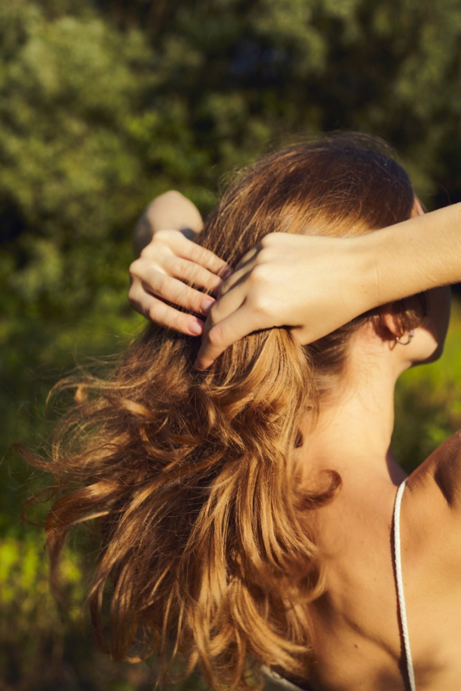 how to prevent hair damage from sun and sweat in summer