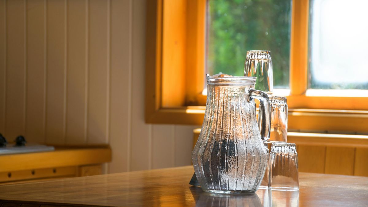 water jug vastu tips