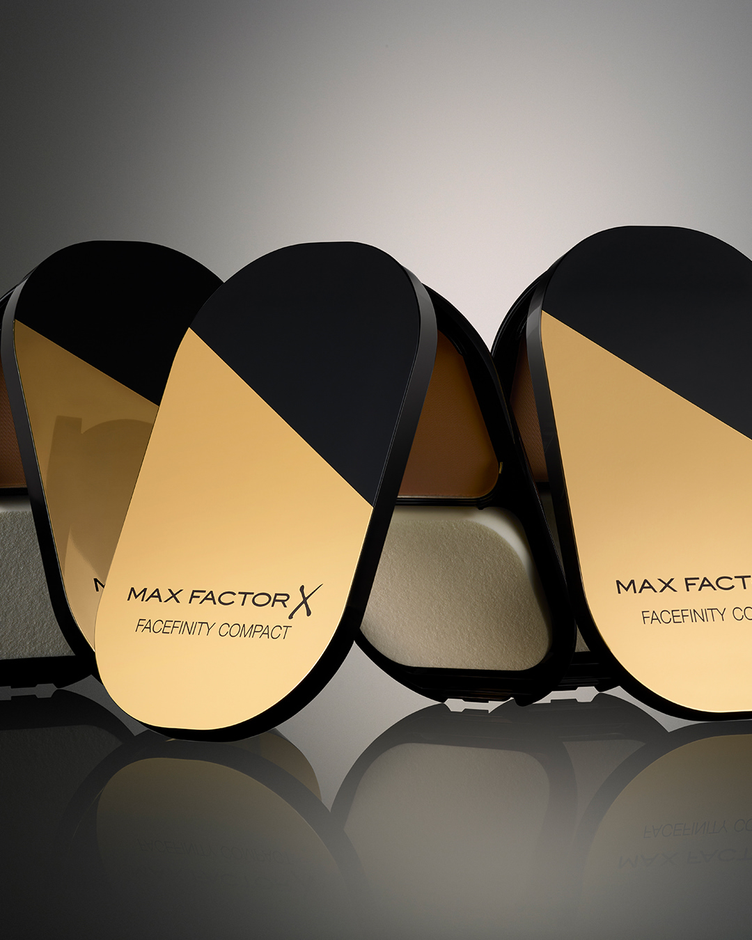 Max Factor facefinity compact foundation