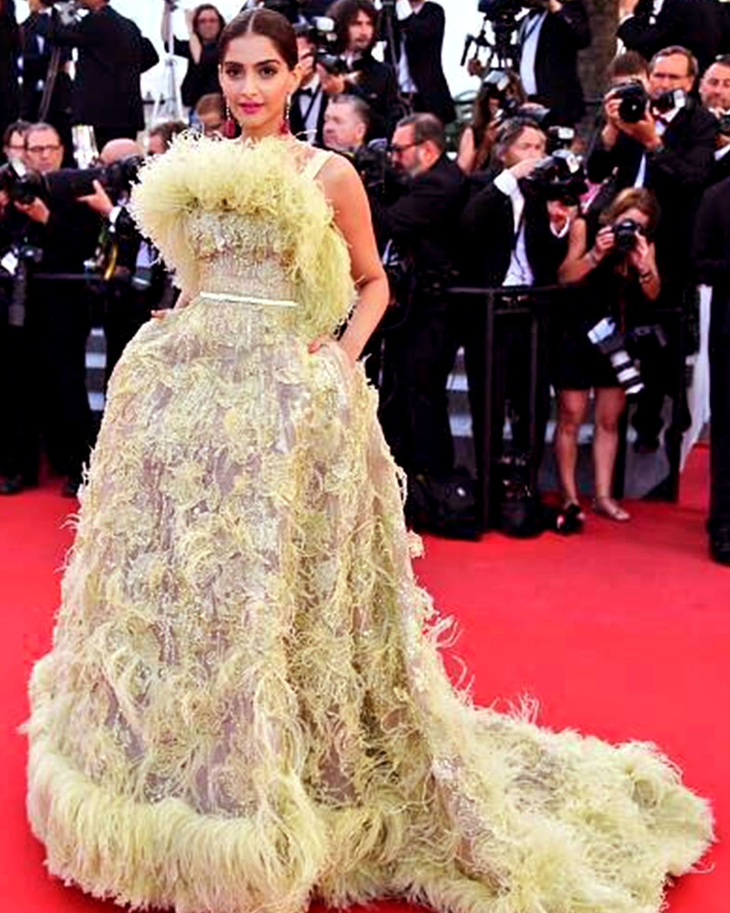 Sonam Kapoor Falter Fluff