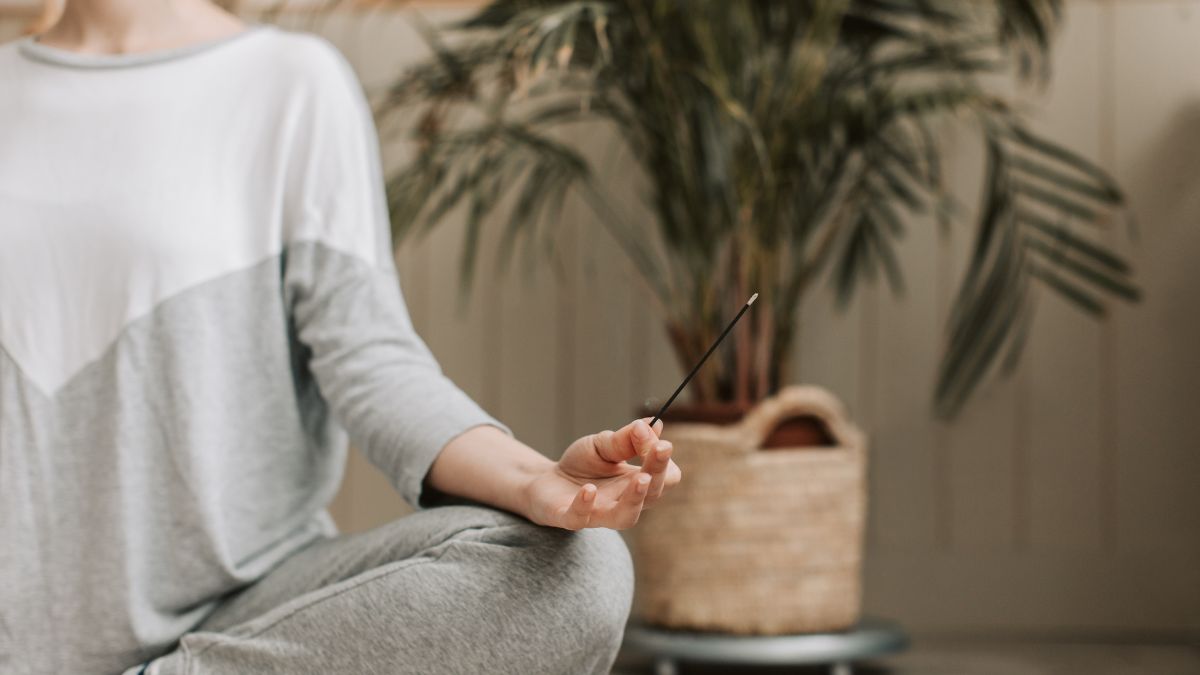 How to Meditate Without Forcing It