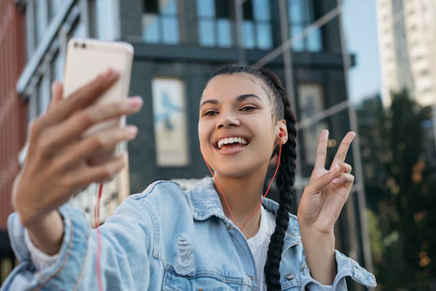 how To Take Good Selfies