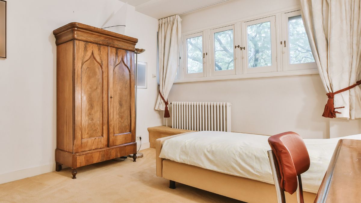 Vintage-Inspired Almirah