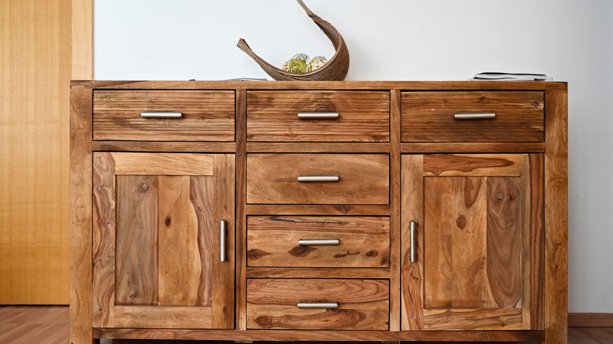 reclaimed wood shelves