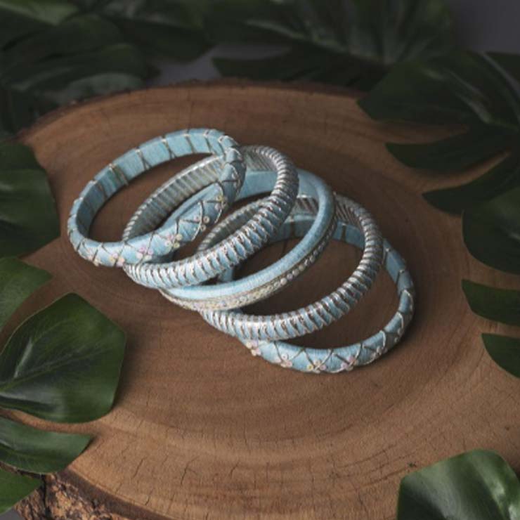 Light Blue Contrast Bangles For Pink Saree