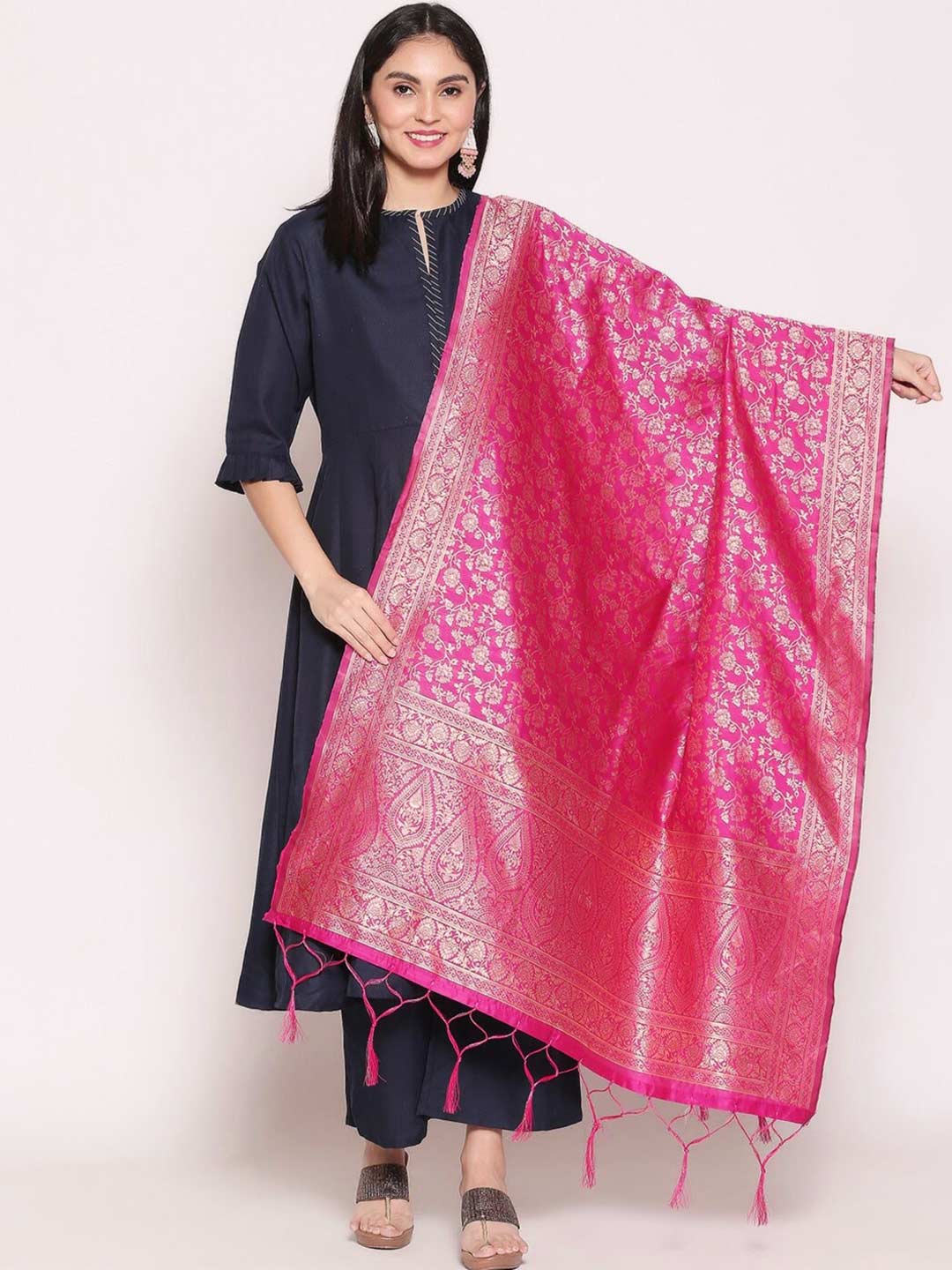 Zari Silk Banarasi Pink Colour Dupatta Design
