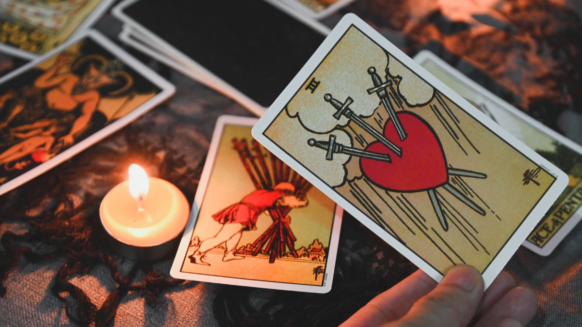 Weekly Love Tarot Predictions (August 18-24, 2025)