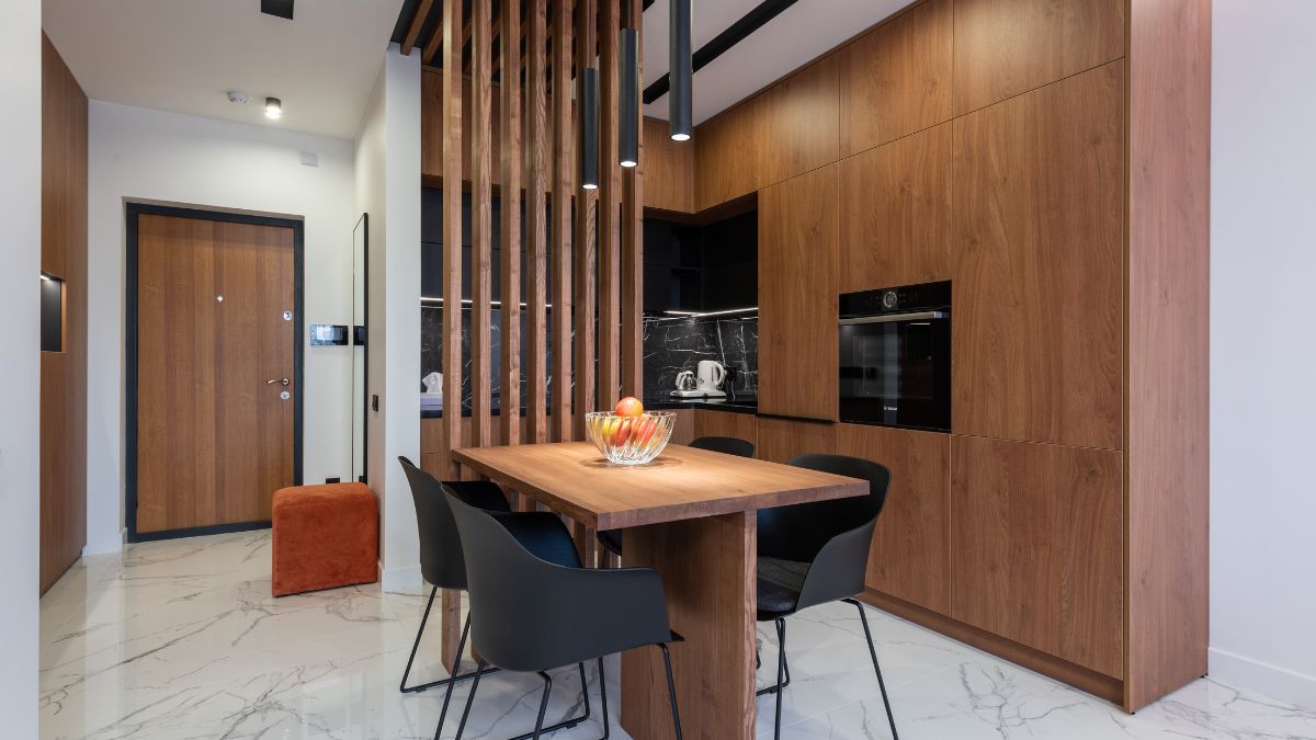 7 Easy Hacks to Remove Scratches from Wooden Furniture