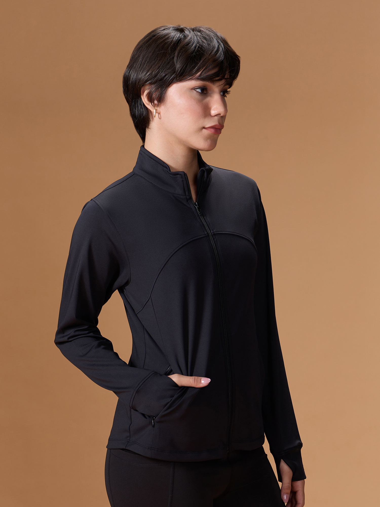 Water-Resistant Jackets &amp_ Layering Options - 6