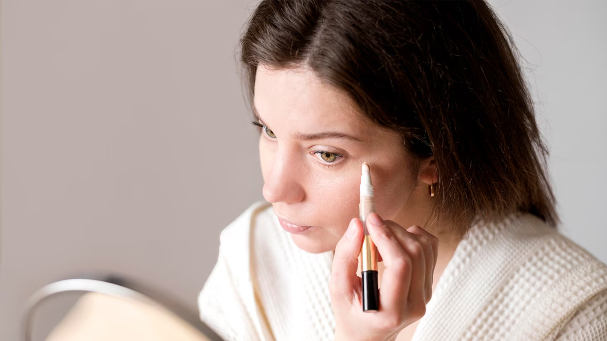 Top 7 Concealers In India For Flawless Coverage