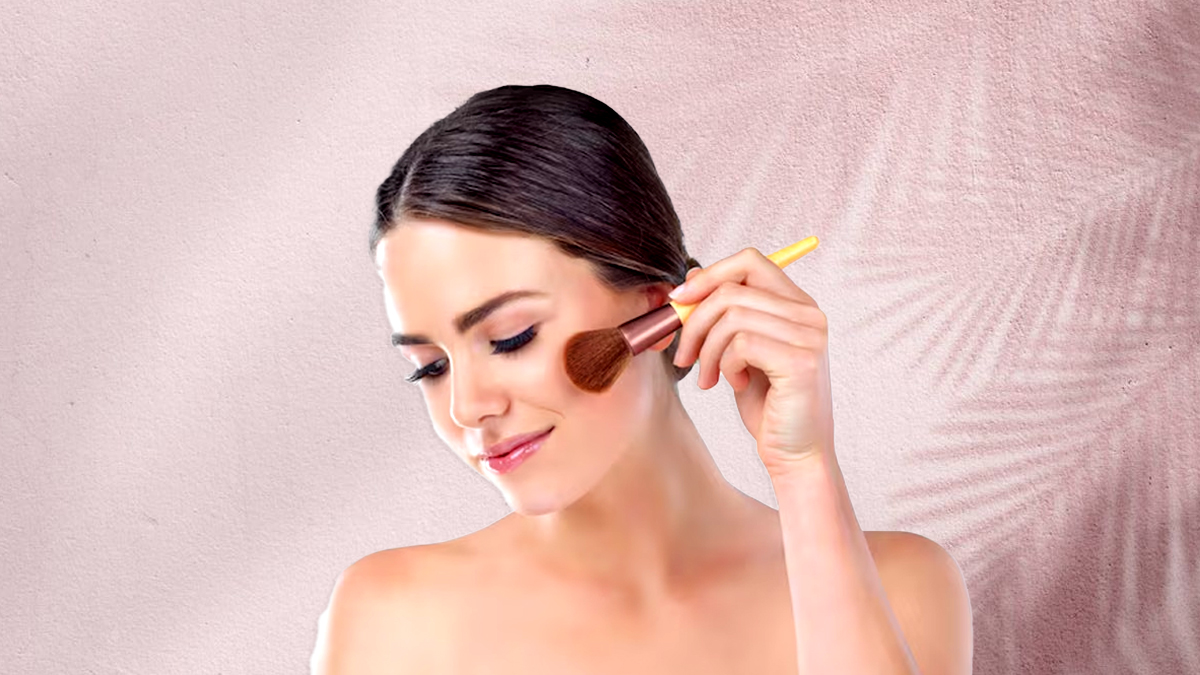 What Is A Blonzed Look? Decoding The Beauty Trend With An Expert