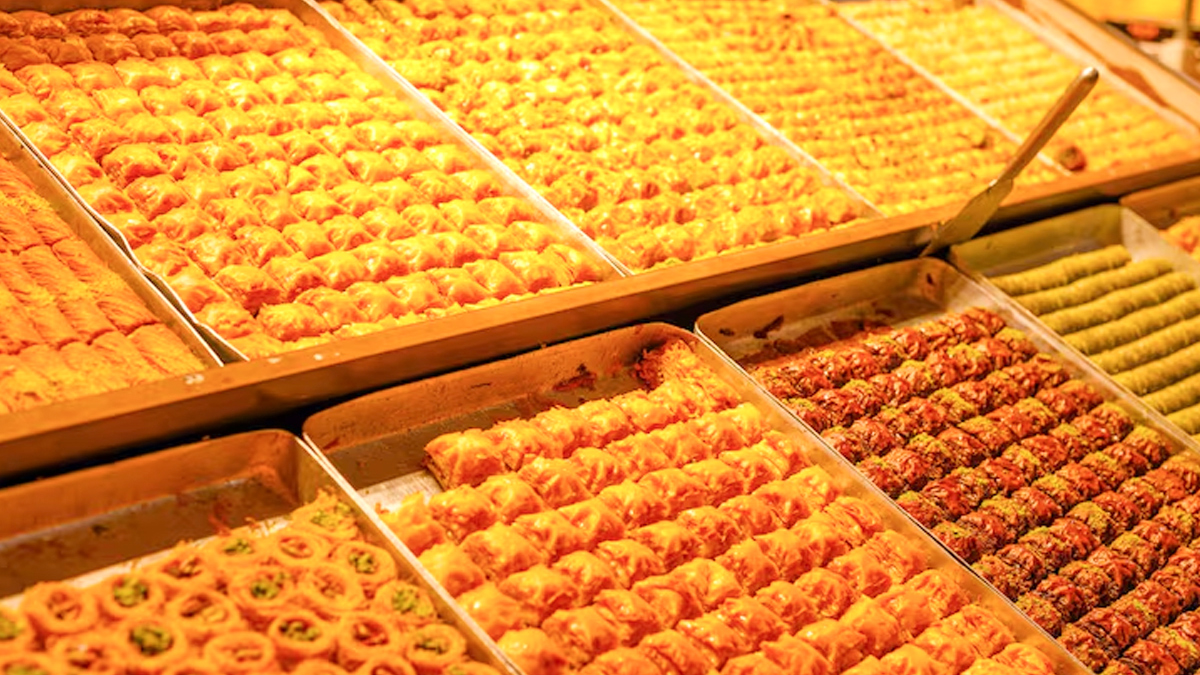7 Iconic Mithai Shops In Delhi-NCR That You Must Visit