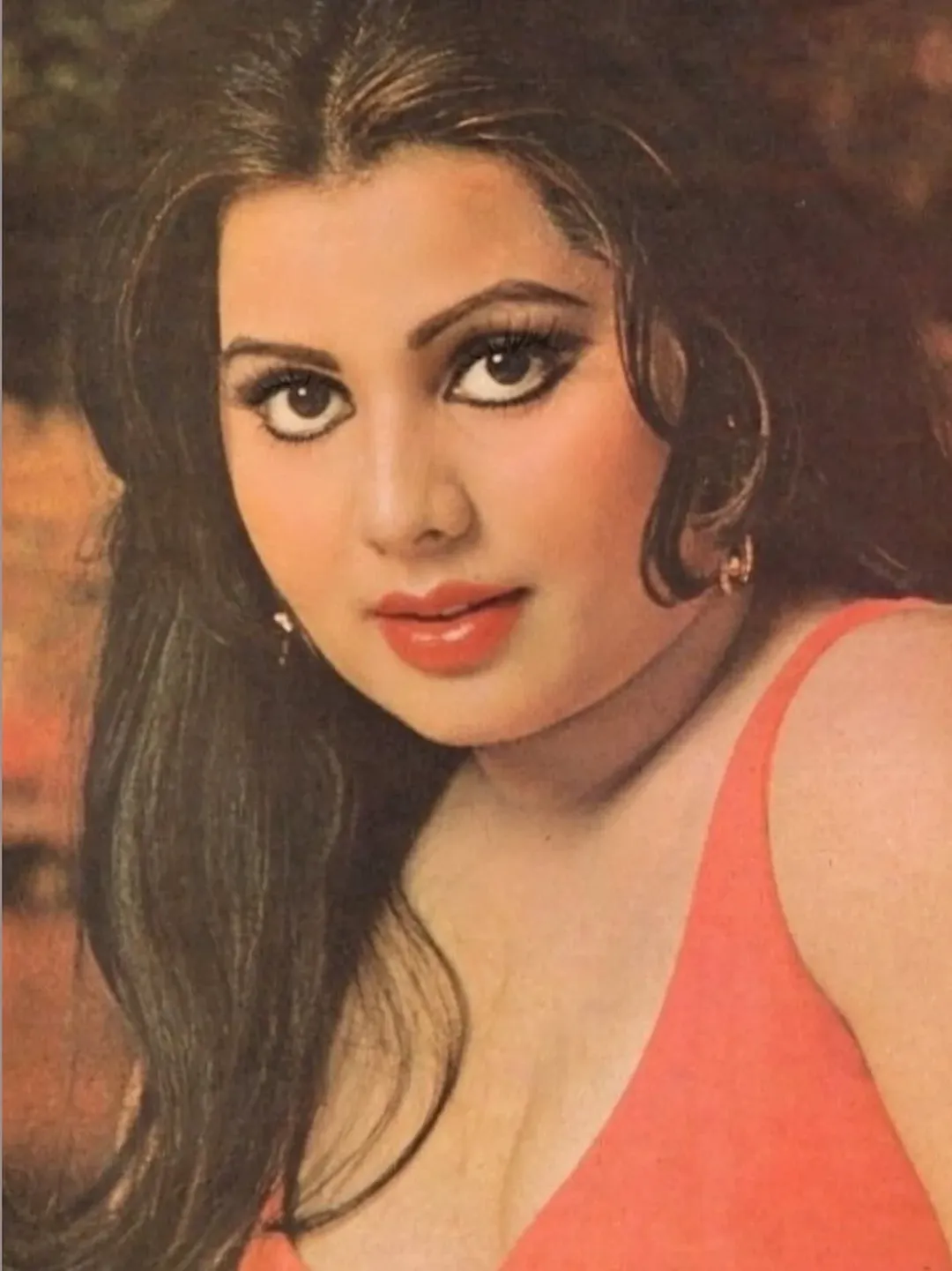 Playback singer and former actor Sulakshana Pandit d!£d on Thursday at the age of 71. Her broth (2)