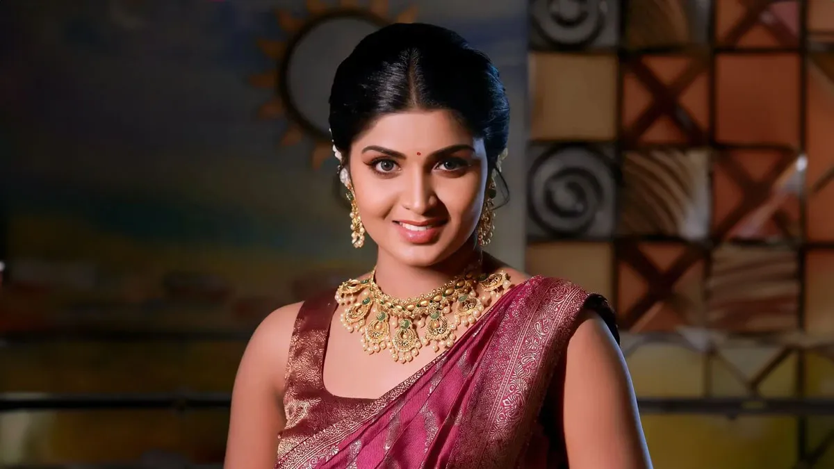 manya anand tamil actor casting couch dhanush manager