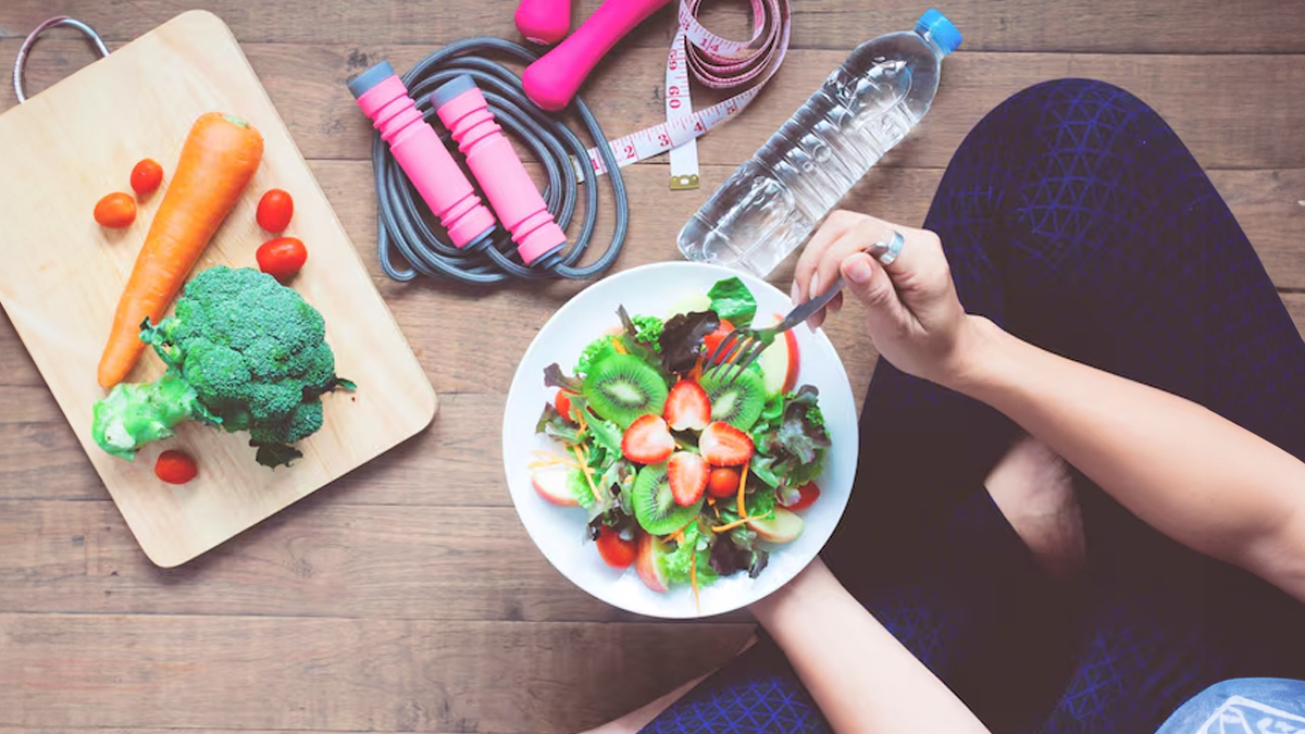 Is ‘Fake Fasting’ the Next Big Anti-Ageing Diet Trend? Here’s What Experts Say