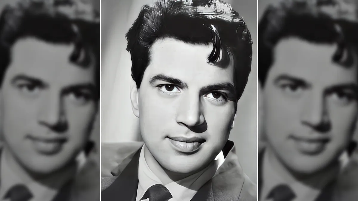 Bollywood mourns the loss of legendary actor Dharmendra