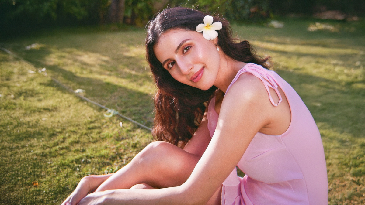 Who Is Simar Bhatia? Akshay Kumar’s Niece Making Her Bollywood Debut With Ikkis