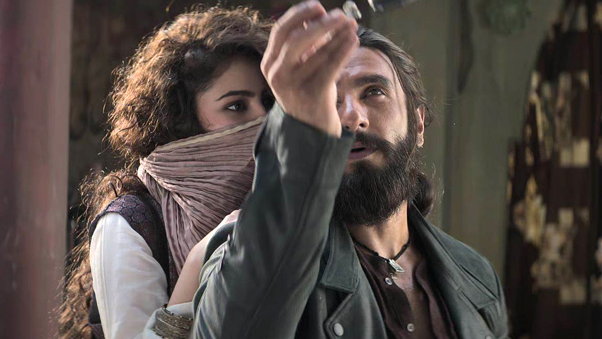 Dhurandhar Box Office Collection Day 8: Ranveer Singh-Sara Arjun's Movie Crosses 200 Cr Milestone Within The First Week